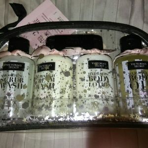 V.s. acai travel set