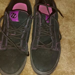 Girls heelys