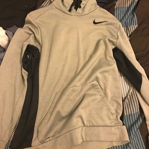Nike  thermal fit hoodie