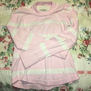 Abercrombie and Fitch size SMALL PINK AND WHITE