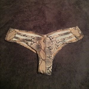 Montce size small bottom