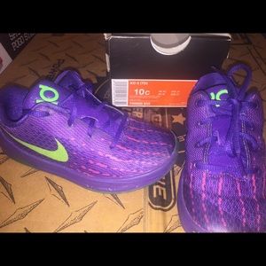 Kids Nike KD shoes Purple sz 10c