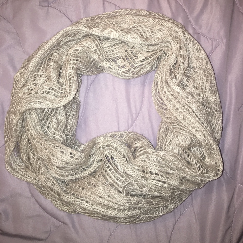 BP. Scarf
