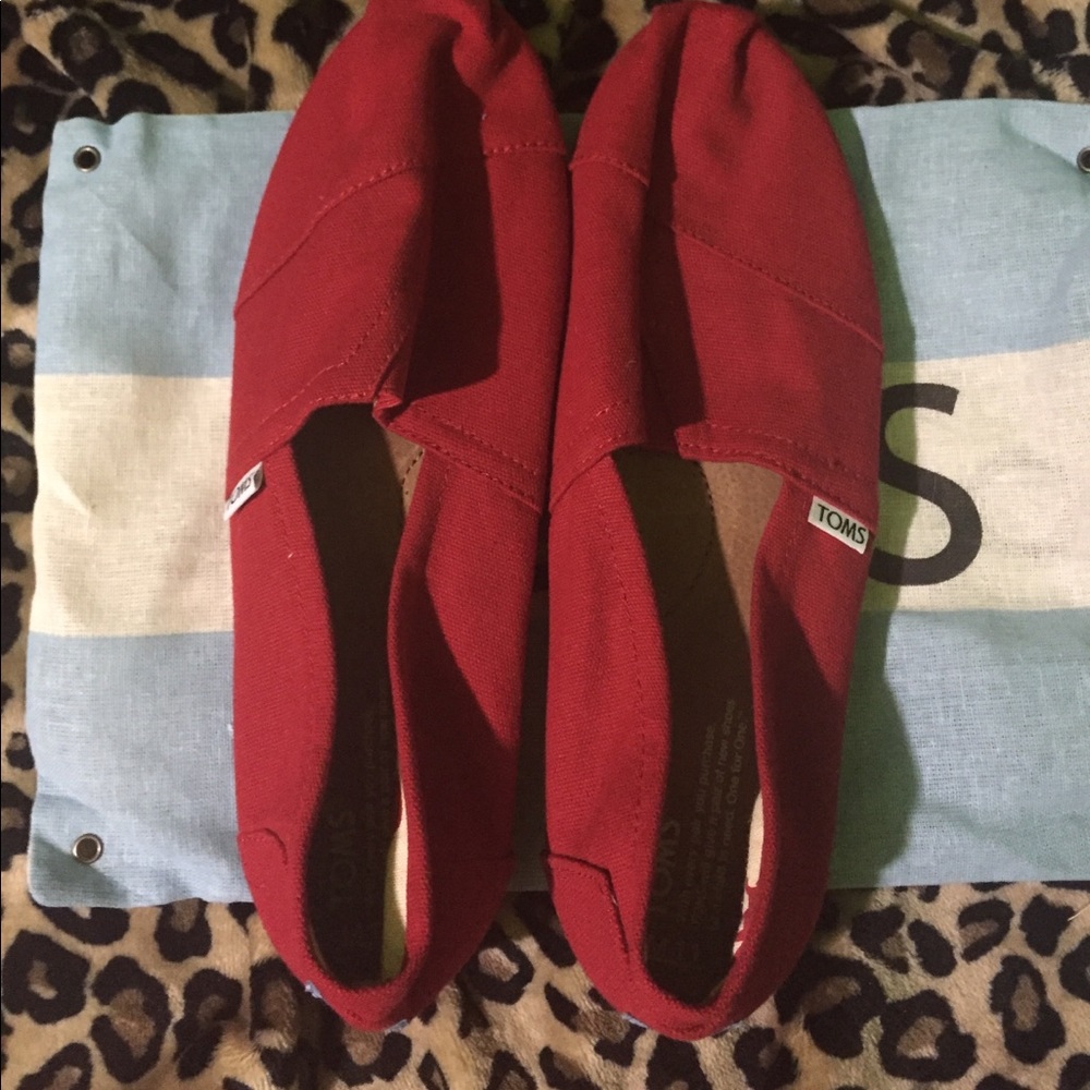 Red Toms
