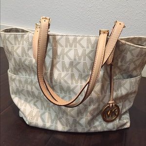 Michael Kors Tote