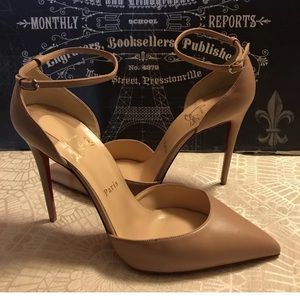 💯 Christian Louboutin Uptown Girl Nude pumps