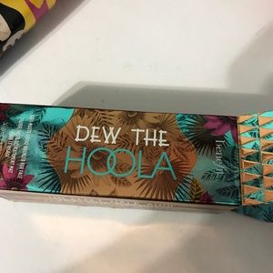 NIB BENEFIT DEW THE HULA LIQUID BRONZER FULL SIZE