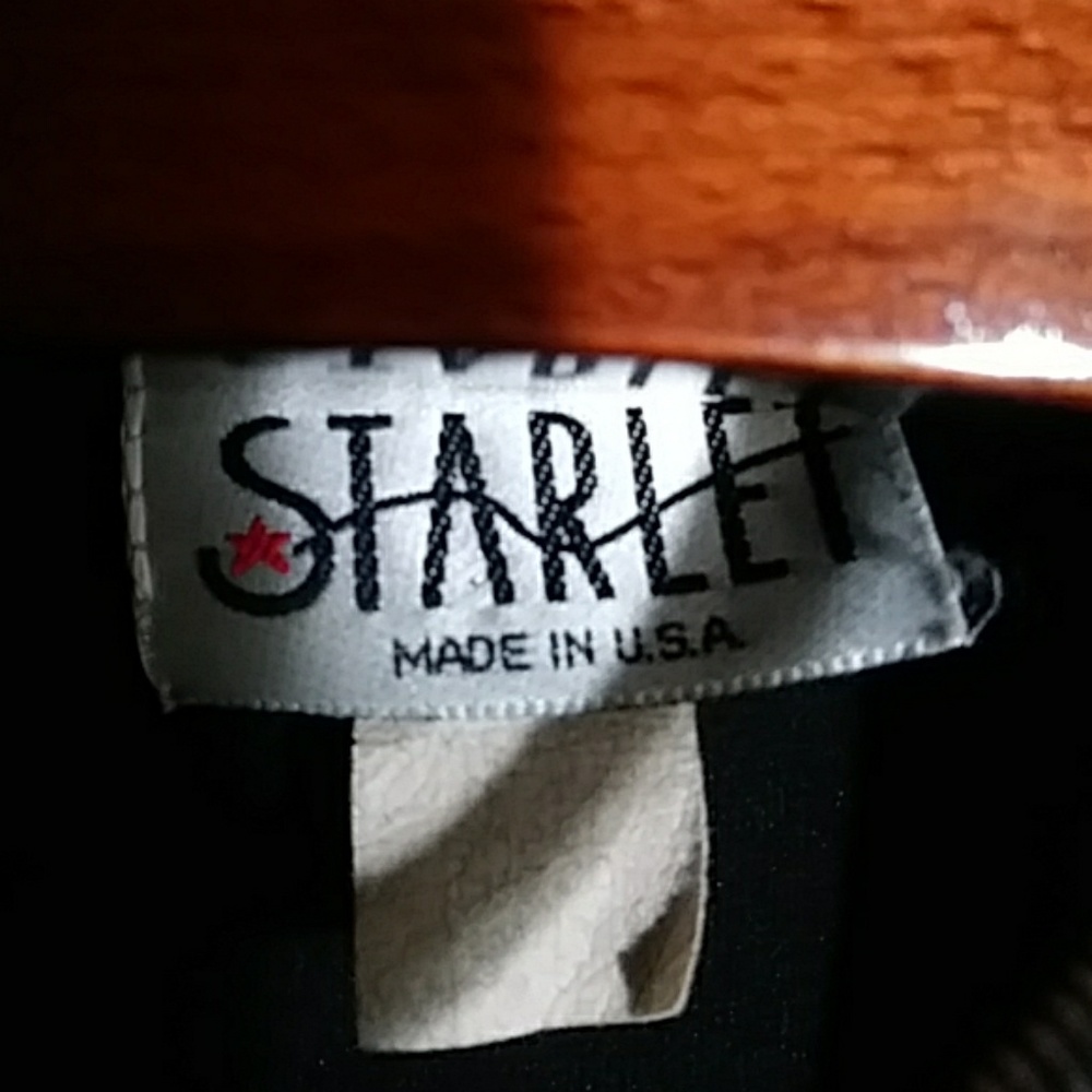 Starlet - Picture 4 of 4