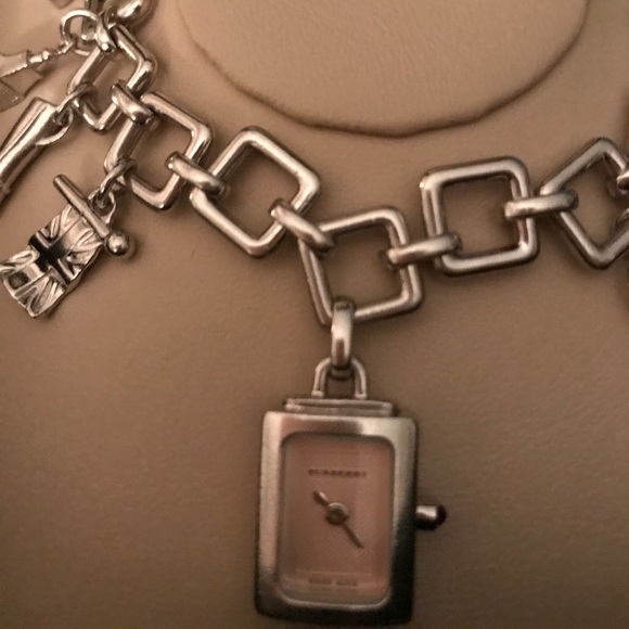 Burberry Bracelet so cute - Picture 2 of 8
