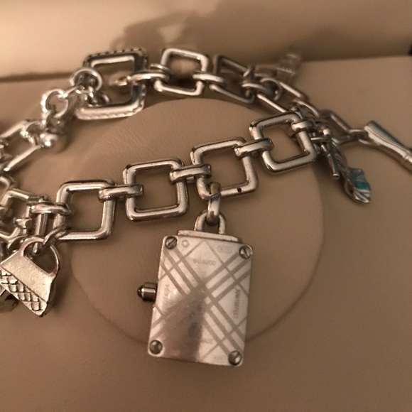 Burberry Bracelet so cute - Picture 3 of 8