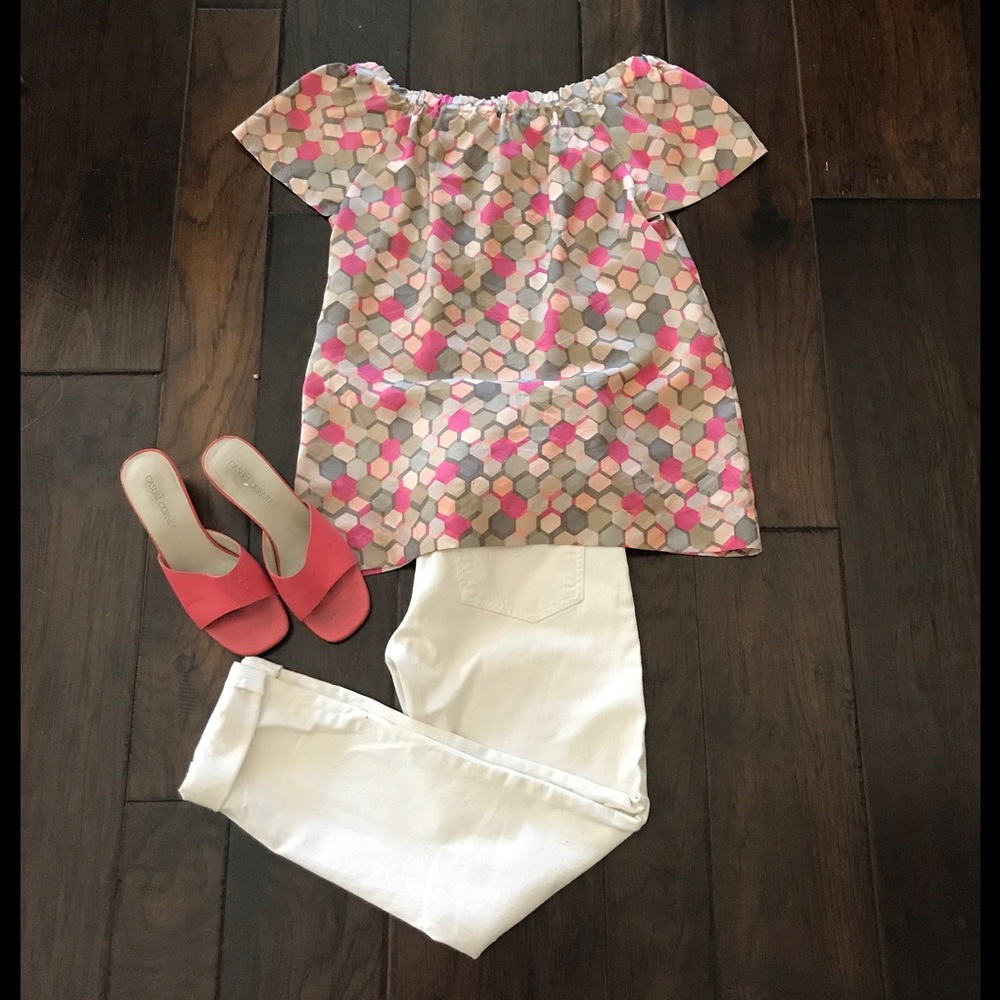 Off shoulder Blouse.