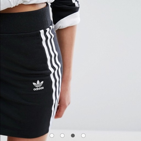 Adidas skirt - Picture 4 of 4