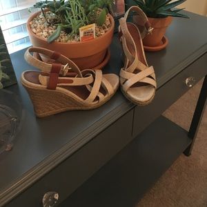 Banana Republic Shea wedges