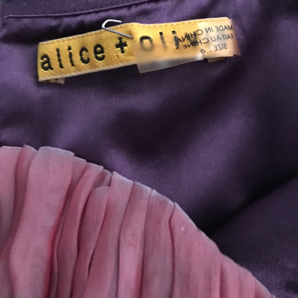 Dress - Picture 3 of 3