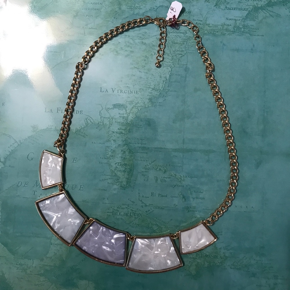 new statement necklace gold and white