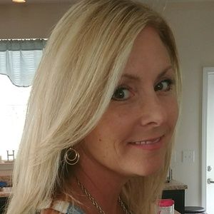 Meet your Posher, Janet