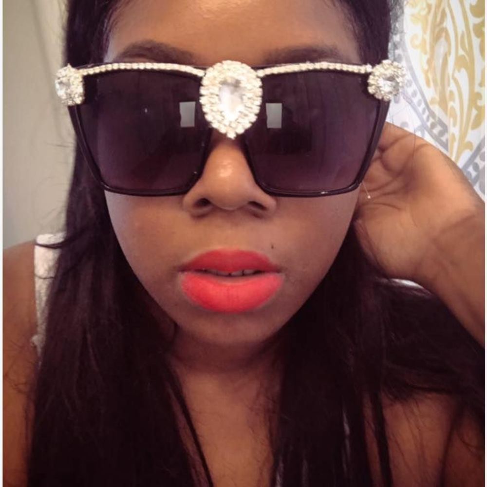 Meet your Posher, Sierra