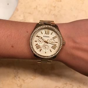 Boyfriend Fossil Watch in Gold with crystals