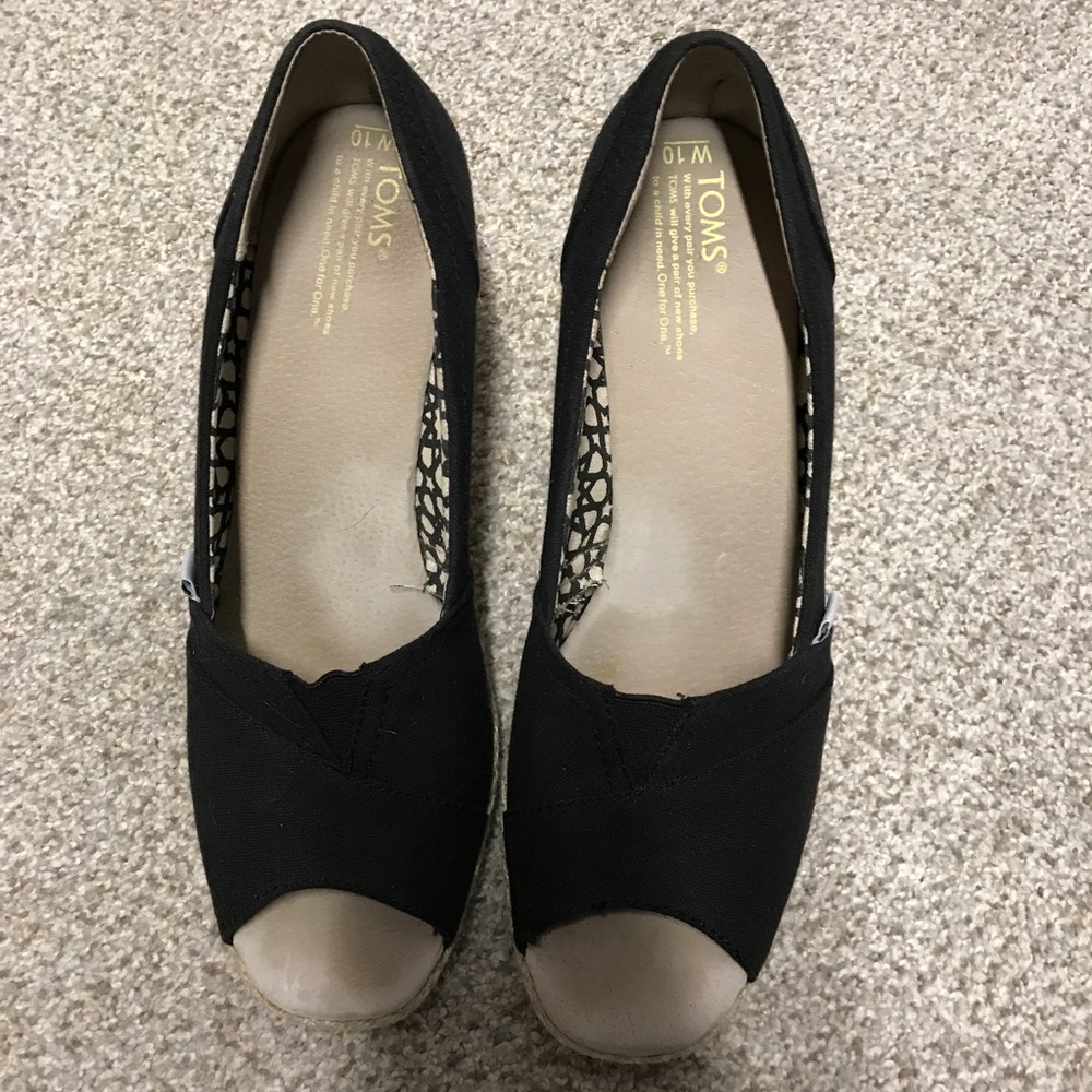 Black TOMS wedges