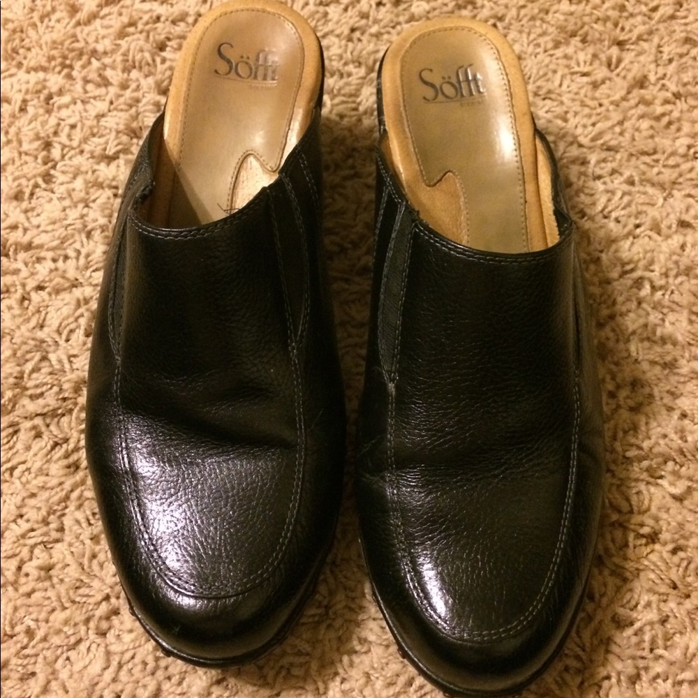 Sofft black slip on leather shoe size 10