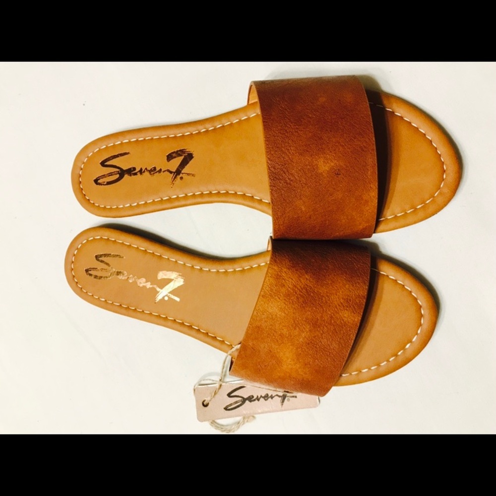 Seven7 Solo Fashion Slide Sandals