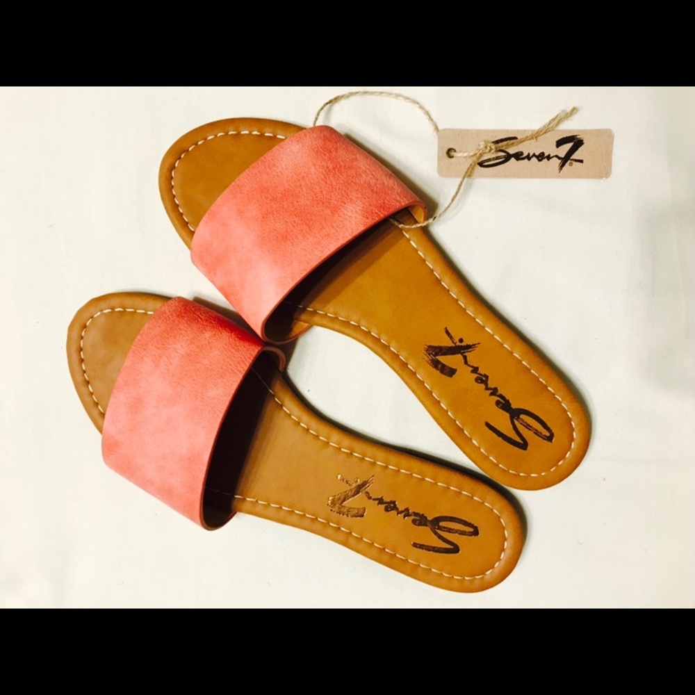 Seven7 Solo Fashion Slide Sandals