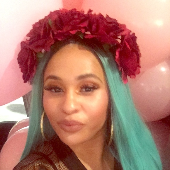 Meet your Posher, Adebisi - Picture 1 of 1