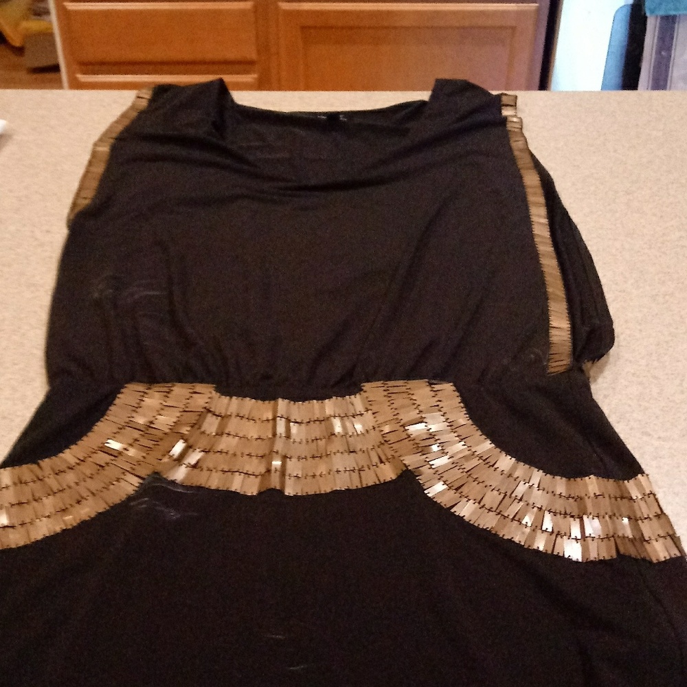 Be Be sheath dress with gold sequins