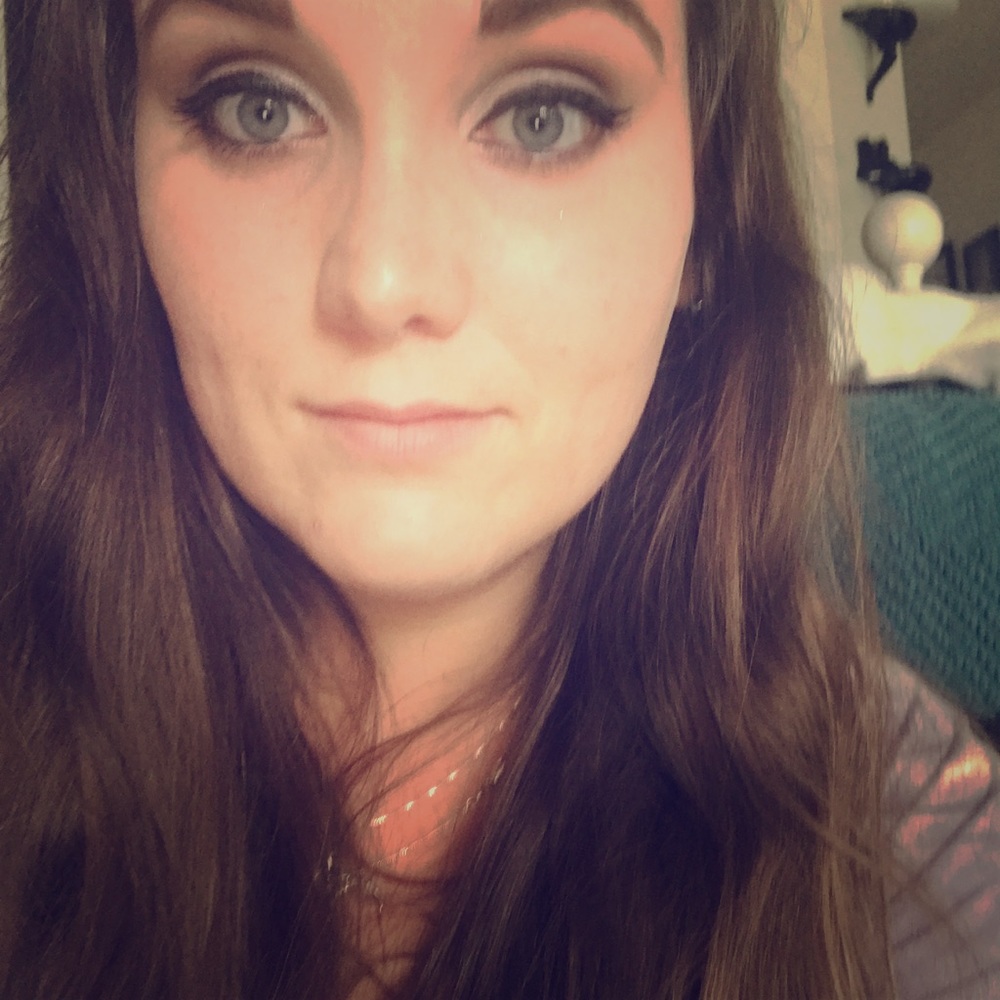 Meet your Posher, Alyssa