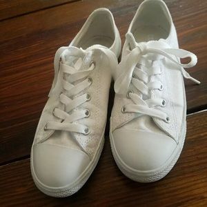 Converse - Women's 6 - White with Sparkles - EUC