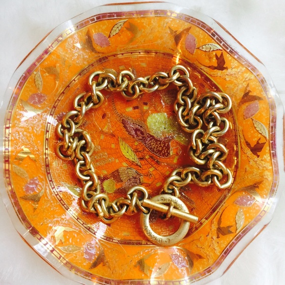 . {DKNY RUNWAY} Gold chain toggle necklace - Picture 3 of 8