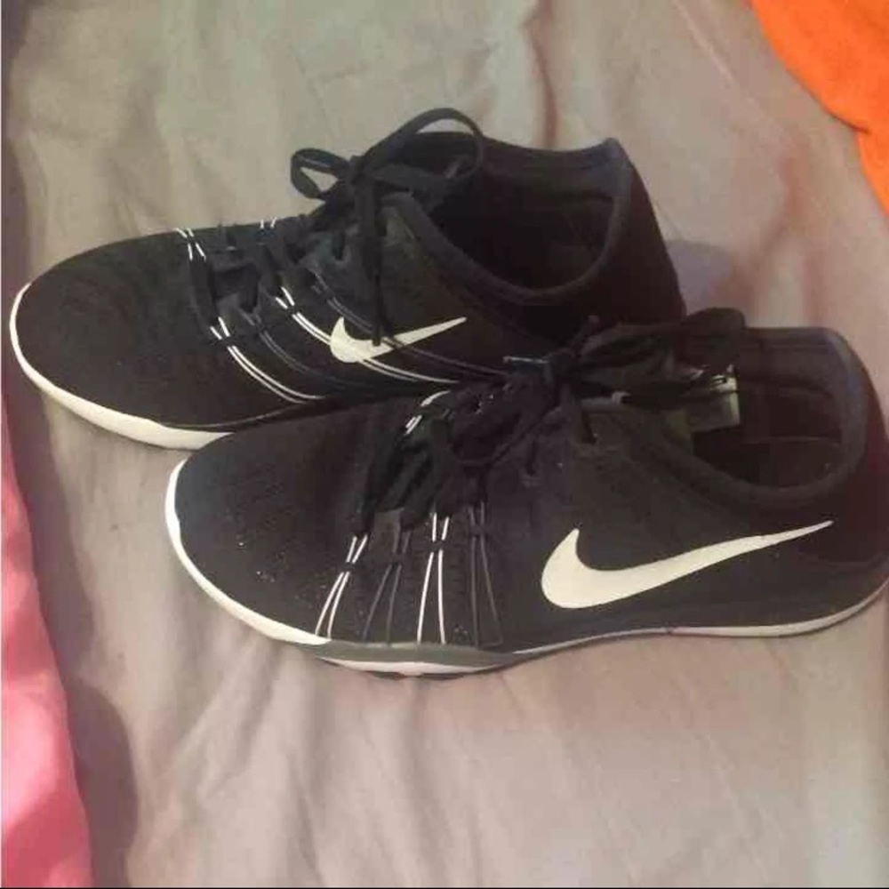 Nike Free TR 6