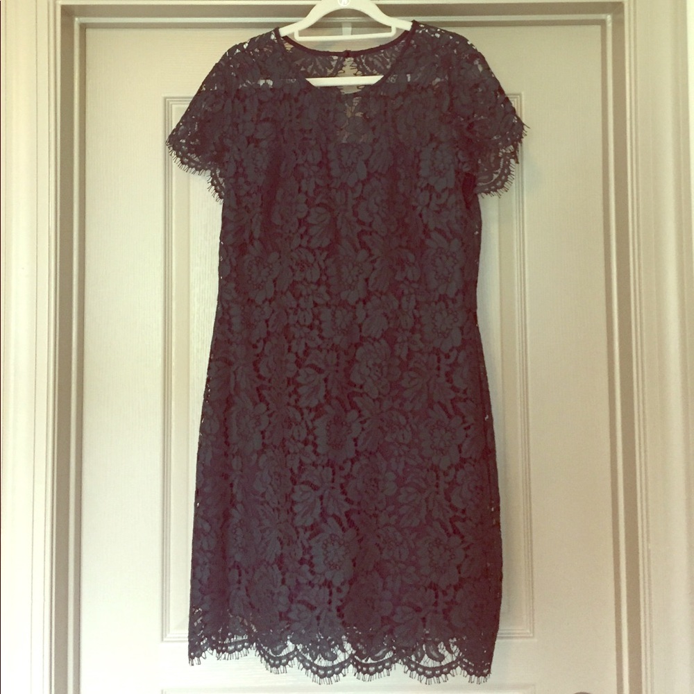Banana green/black lace dress keyhole back