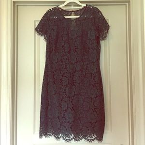 Banana green/black lace dress keyhole back