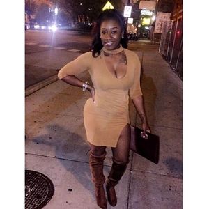 Meet your Posher, Ebony songbird