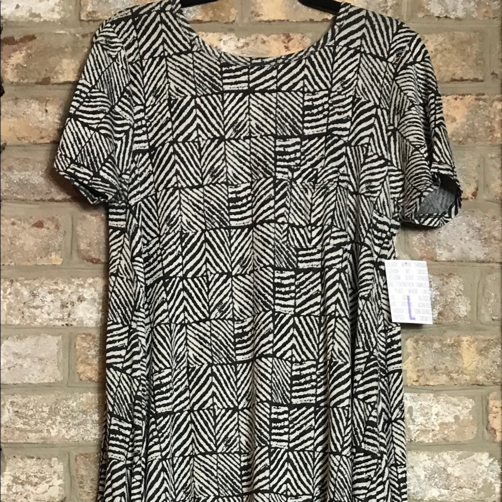 NWT Large Carly