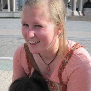 Meet your Posher, Holli