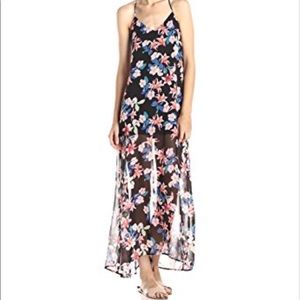 Show me your mumu halter maxi
