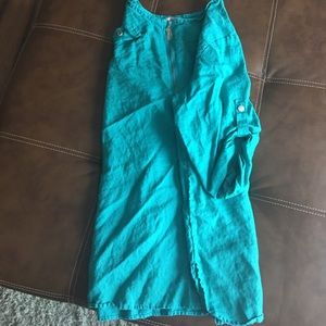 Green tunic with zipper front