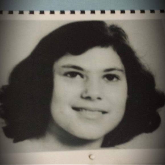 Meet your Posher, Vickie - Picture 1 of 1