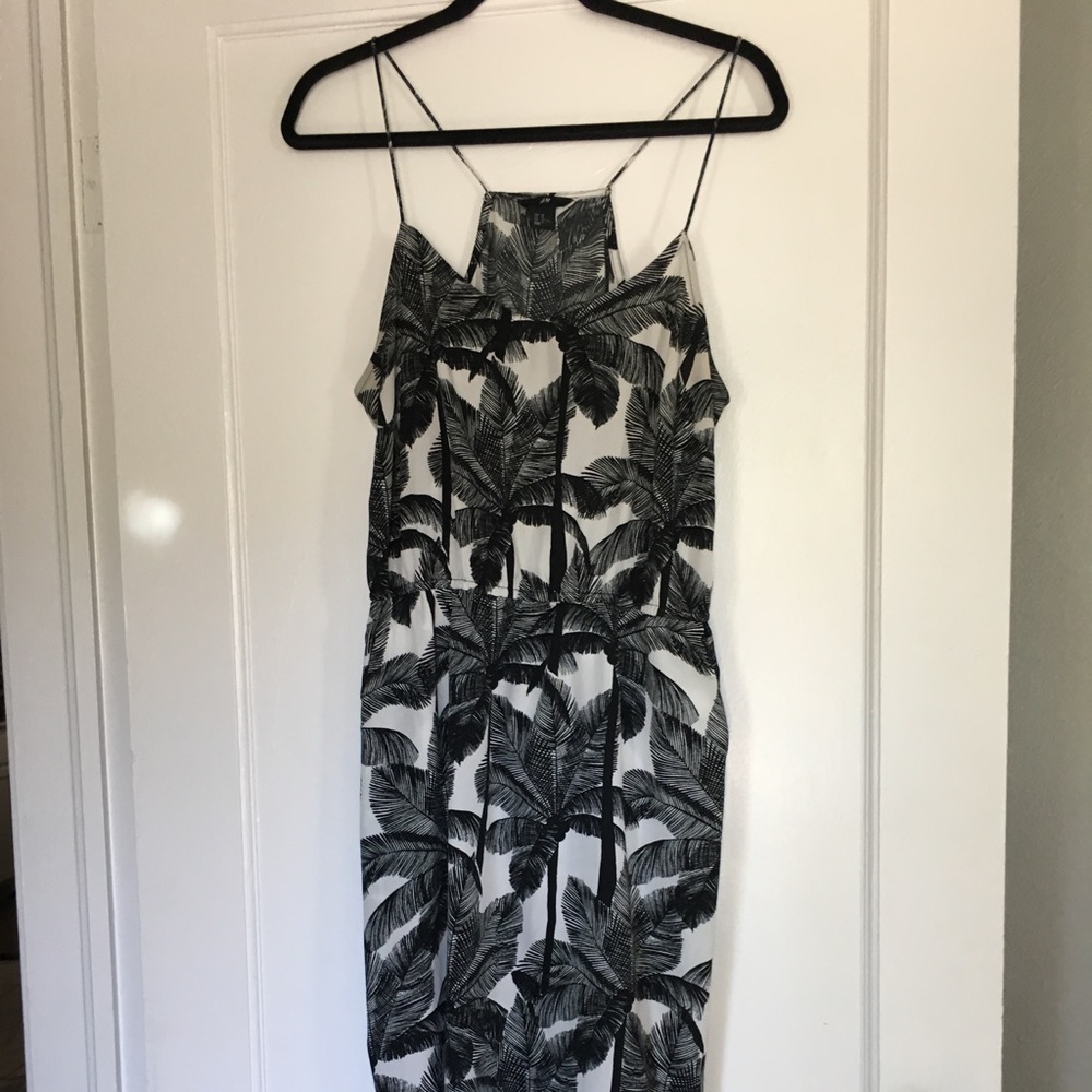H&M B&W Palm Print Midi Dress