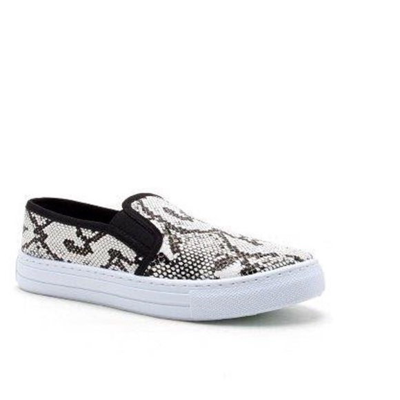 snake print slip on sneaker - Picture 2 of 4