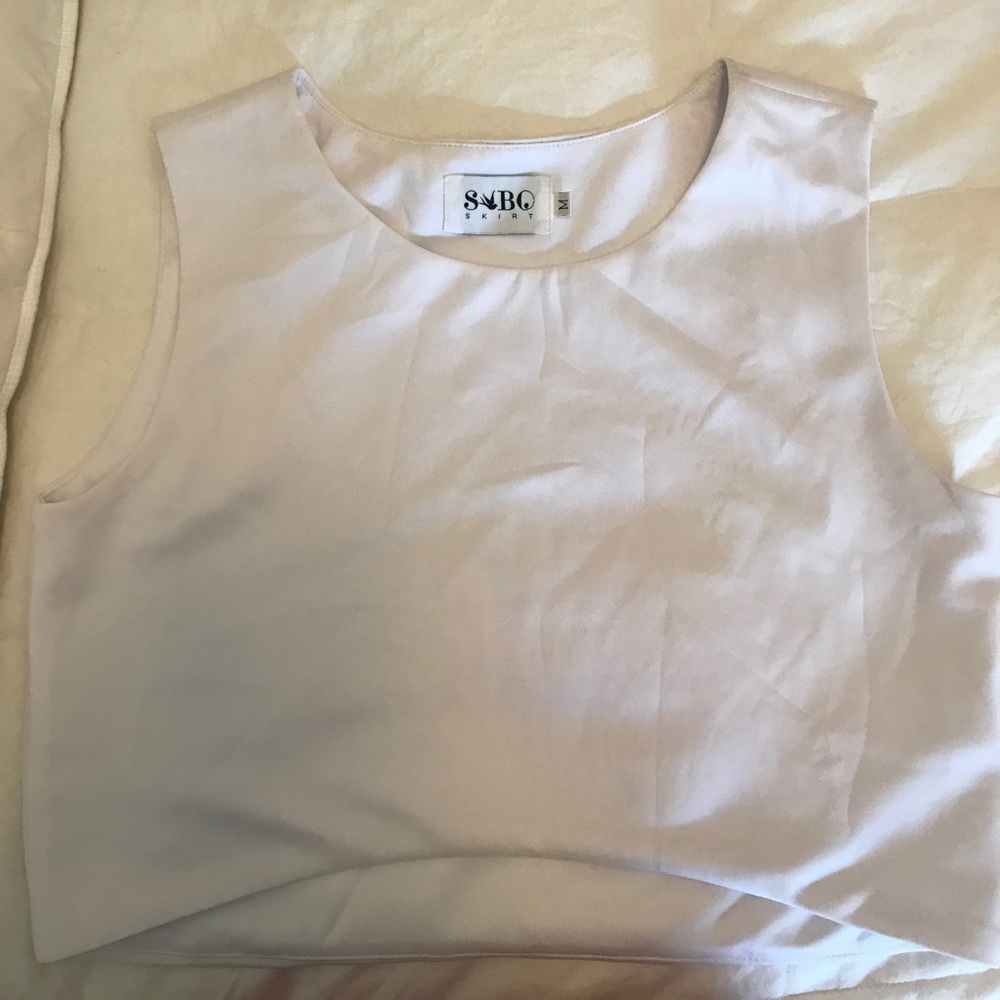 M crop top