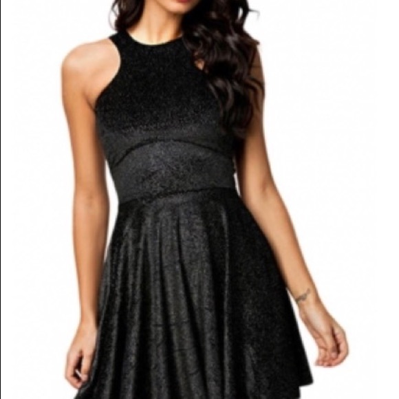 zulezs Dresses & Skirts - Velvet skater dress🍭