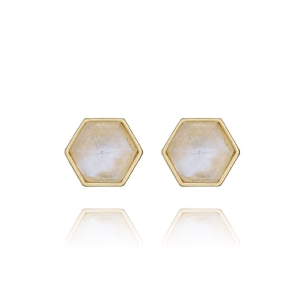 Chloe and Isabel Casablanca Mother of Pear Stud