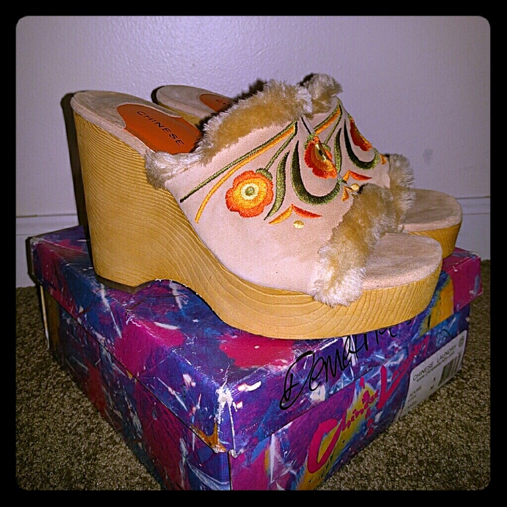 Chinese Laundry Wedges