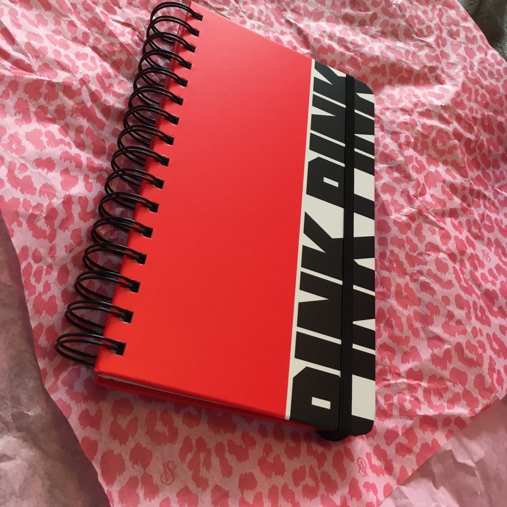 PINK Victoria's Secret 2017-2018 Planner