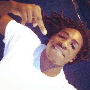 Meet your Posher, Carlyle