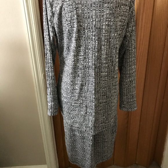 🦋ASHLEY STEWART TOP AND SKIRT SET - Picture 3 of 4