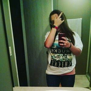 Meet your Posher, Alexis